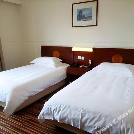 Jinjiang Inn Shanghai North Bund Yangpu Bridge Branch Exterior photo