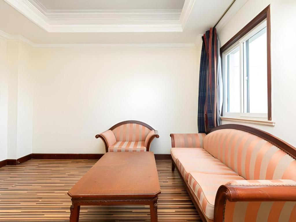 Jinjiang Inn Shanghai North Bund Yangpu Bridge Branch Exterior photo